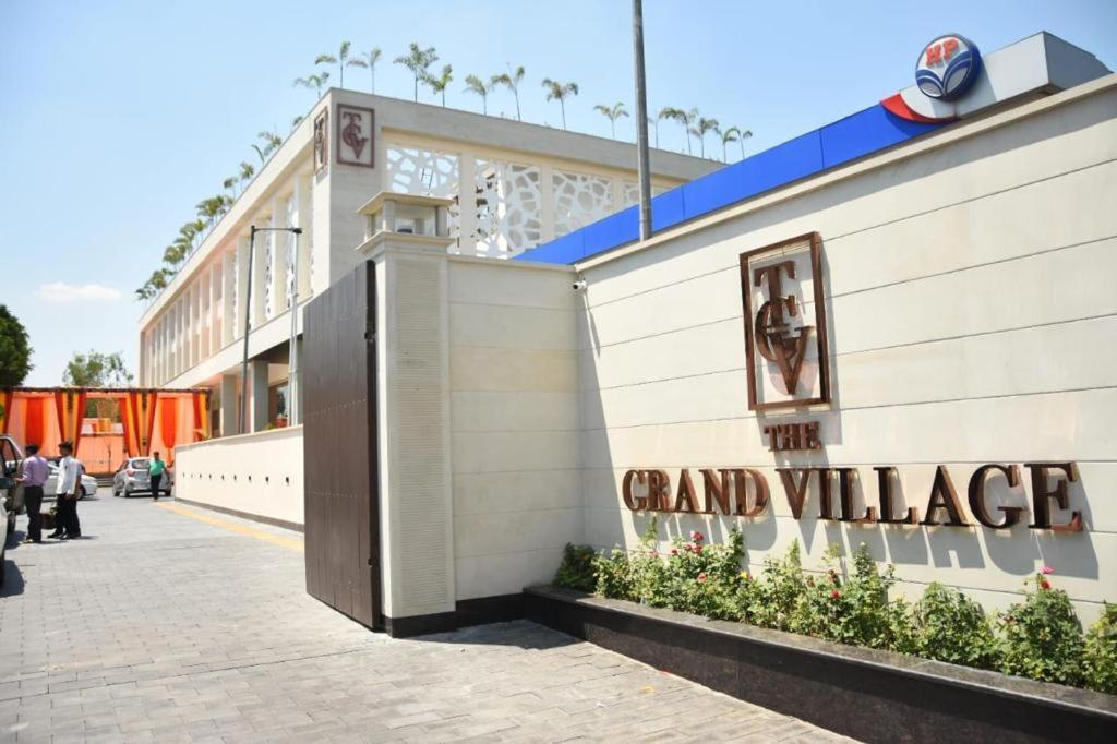 The Grand Village 莫拉达巴德 外观 照片